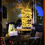 Hotel Avenue Butik *