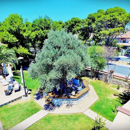 Avenue Butik Hotel Alaçatı