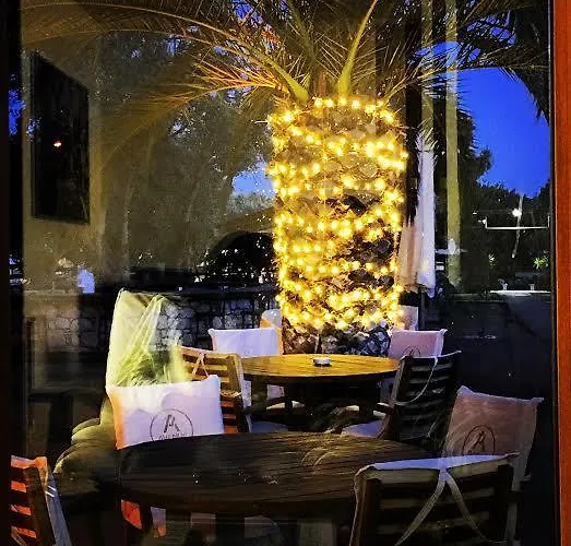 Ξενοδοχείο Avenue Butik *